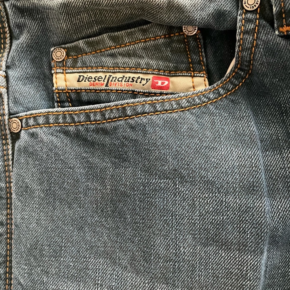 Diesel Jeans - Picture 2 of 5